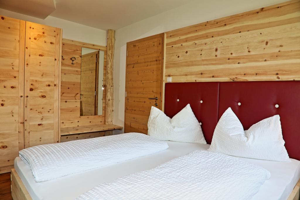 Hotel Residence Olympia Sarentino Стая снимка